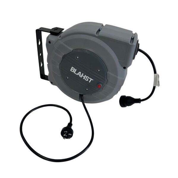 BLAHST 15m Retractable Extension Cord - Image 3